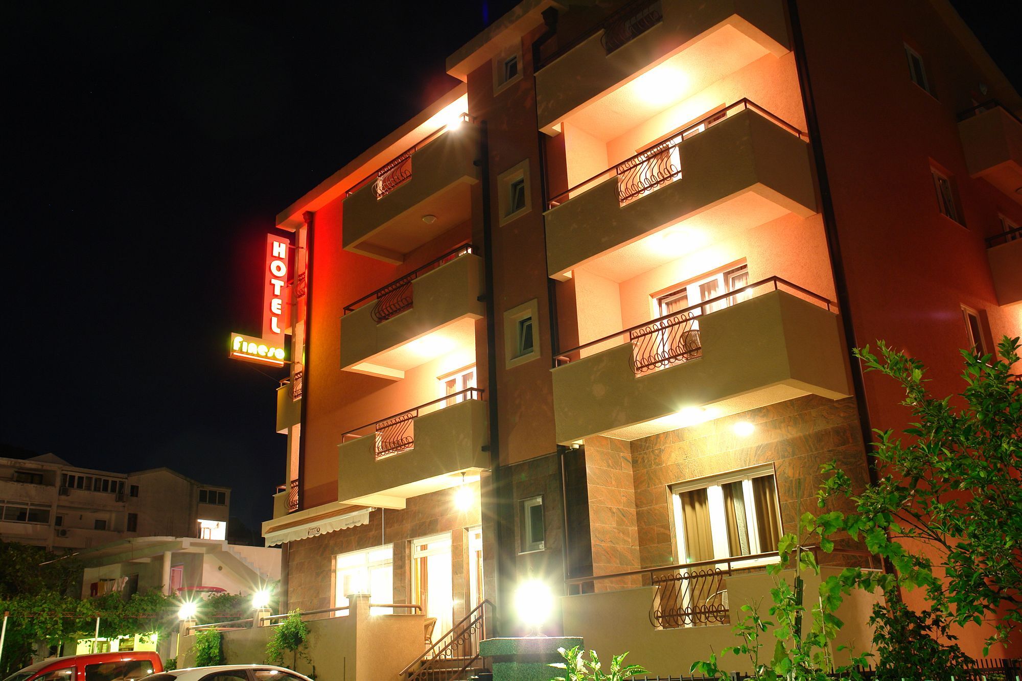 Hotel Fineso Budva Bagian luar foto